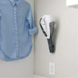 ASPIRADORA DE MANO BLACK DECKER INALAMBRICA BATERIA DE LITIO SOPORTE DE PARED BOQUILLA ESTRECHA BLANCA-NEGRA