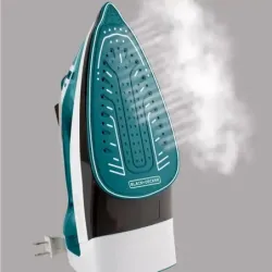 PLANCHA DE ROPA BLACK DECKER 1200W DOBLE SISTEMA SUELA ANTIADHERENTE CERAMICA SMARTSTEAM BLANCO-VERDE