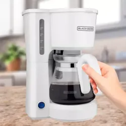 Cafetera Black Decker 5 Tazas Filtro Permanente Boton Encendido y Apagado Blanca