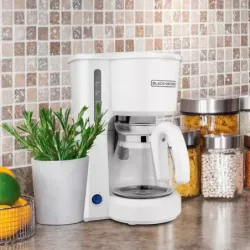 Cafetera Black Decker 5 Tazas Filtro Permanente Boton Encendido y Apagado Blanca